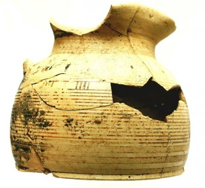 Wide-bottomed oinochoe (wine jug), height 12cm, imported from Corinth. Temple Plateau of the Timpone della Motta, Scavi Kleibrink 1991-2004, AC26.18.K010 etc. Middle Protocorinthian, first half of the 7th century BC. National Archaeological Museum of the Sibaritide, Sibari. Wide-bottomed oinochoe (wine jug), height 12cm, imported from Corinth. Temple Plateau of the Timpone della Motta, Scavi Kleibrink 1991-2004, AC26.18.K010 etc. Middle Protocorinthian, first half of the 7th century BC. National Archaeological Museum of the Sibaritide, Sibari.